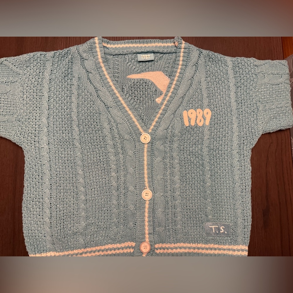 Taylor Swift 1989 Cardigan